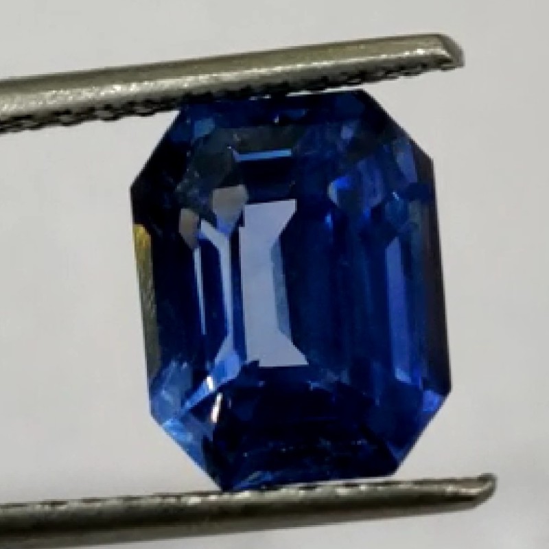 6.00 Ct GII Certified Unheated Untreated Natural Ceylon Blue Sapphire AAAAA