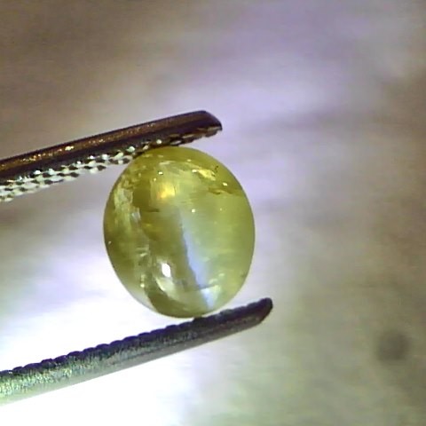 2.03 Ct Certified Untreated Natural Chrysoberyl Ceylon Cats Eye