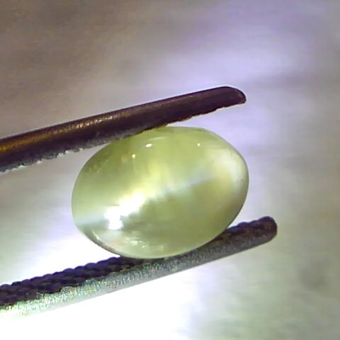 2.76 Ct Certified Untreated Natural Chrysoberyl Ceylon Cats Eye