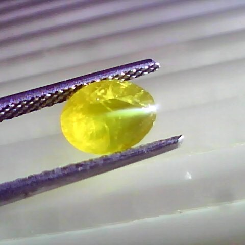 1.81 Ct Certified Untreated Natural Chrysoberyl Cats Eye,Lehsunia