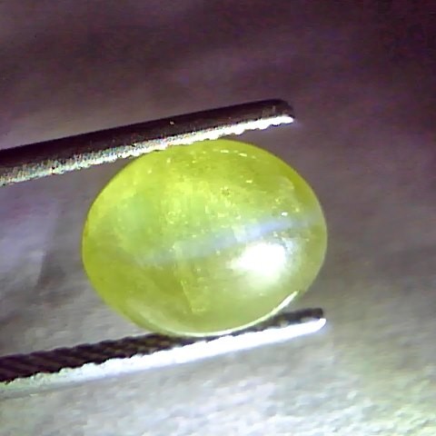 7.58 Ct IGI Certified Untreated Natural Ceylon Chrysoberyl Cats Eye Stone