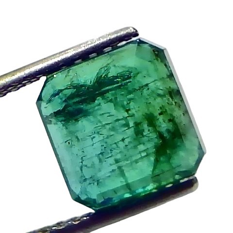 5.08 Ct Certified Untreated Natural Zambian Emerald Panna Gemstone 5.08 Ct Certified Untreated Natural Zambian Emerald Panna Gemstone