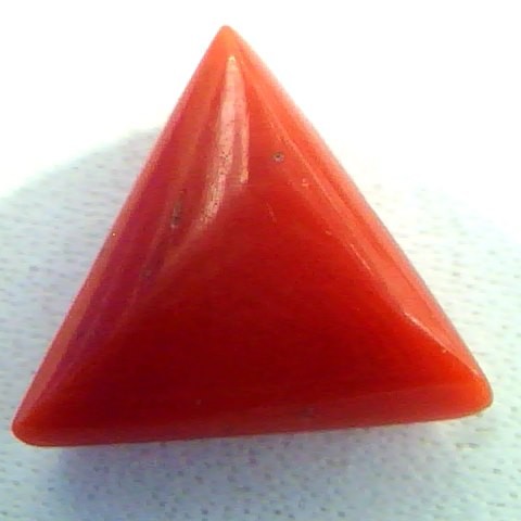 3.67 Carat Natural Italian Red Coral Gemstone For Mangal