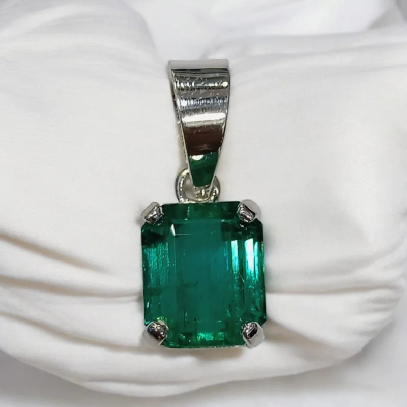 Gemstone Pendant Design For All Metal