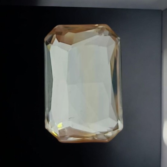 4.18 Ct Gii Certified Unheated Untreated Natural Ceylon White Sapphire 4.18 Ct Gii Certified Unheated Untreated Natural Ceylon White Sapphire