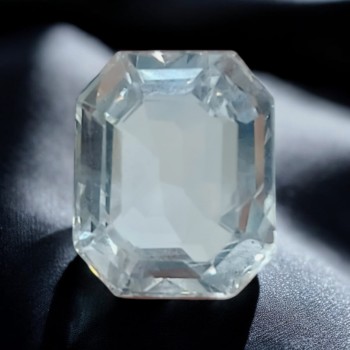 4.61 Ct IGI Certified Unheated Untreated Natural Ceylon White Sapphire Pukhraj 4.61 Ct IGI Certified Unheated Untreated Natural Ceylon White Sapphire Pukhraj