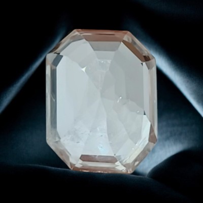 4.68 Ct IGI Certified Unheated Untreated Natural White Sapphire Gems AAA 4.68 Ct IGI Certified Unheated Untreated Natural White Sapphire Gems AAA