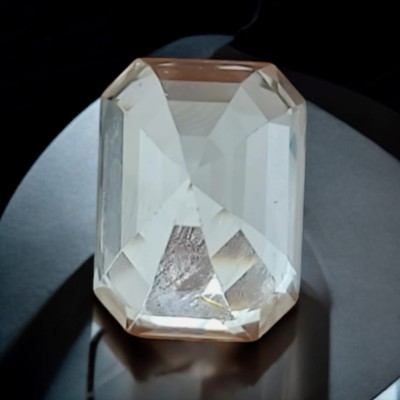 4.89 Ct IGI Certified Unheated Untreated Natural Premium White Sapphire AAA 4.89 Ct IGI Certified Unheated Untreated Natural Premium White Sapphire AAA