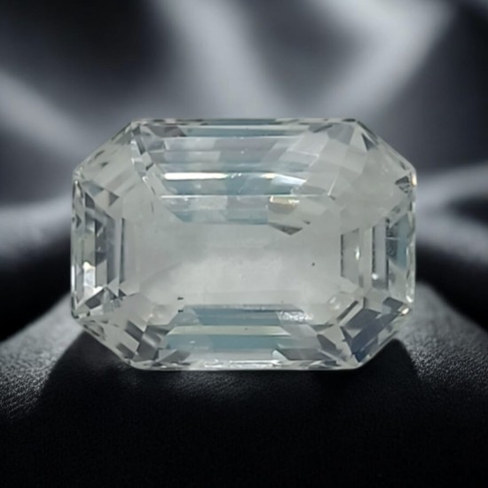 5.84 Ct IGI Certified Unheated Untreated Natural Ceylon White Sapphire AAAA