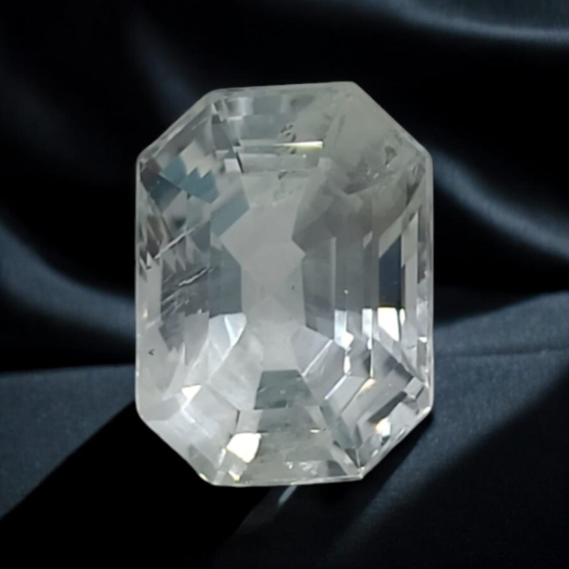 6.58 Ct IGI Certified Unheated Untreated Natural Ceylon White Sapphire 6.58 Ct IGI Certified Unheated Untreated Natural Ceylon White Sapphire