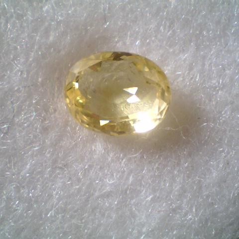 2.10 Ct Unheated Untreated Natural Ceylon Yellow Sapphire Guru 2.10 Ct Unheated Untreated Natural Ceylon Yellow Sapphire Guru