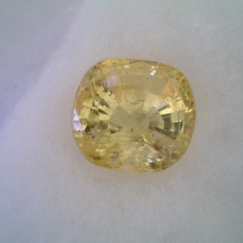 4.05 Ct Unheated Untreted Natural Ceylon Yellow Sapphire Pukhraj 4.05 Ct Unheated Untreted Natural Ceylon Yellow Sapphire Pukhraj