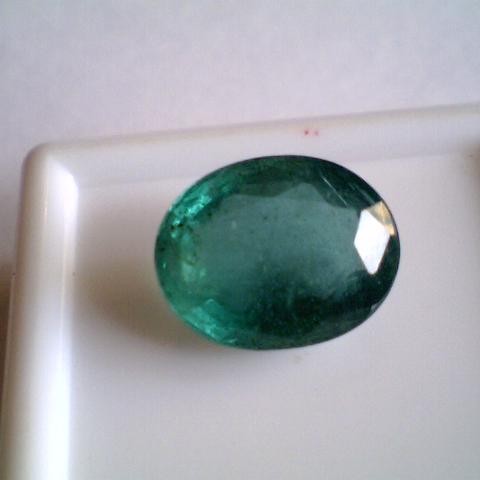 4.05 Vvs Clean Untreated Natural Zambian Emerald Gemstone Panna 4.05 Vvs Clean Untreated Natural Zambian Emerald Gemstone Panna