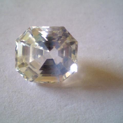 4.43 Ct Unheated Untreated Natural Srilankan White Sapphire Gems 4.43 Ct Unheated Untreated Natural Srilankan White Sapphire Gems
