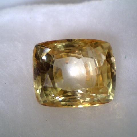 5.15 CT UNHEATED UNTREATED CEYLON NATURAL YELLOW SAPPHIRE A+++++ 5.15 CT UNHEATED UNTREATED CEYLON NATURAL YELLOW SAPPHIRE A+++++