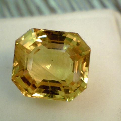 6.45 CARAT PREMIUM COLOUR NATURAL BANGKOK YELLOW SAPPHIRE A+++++