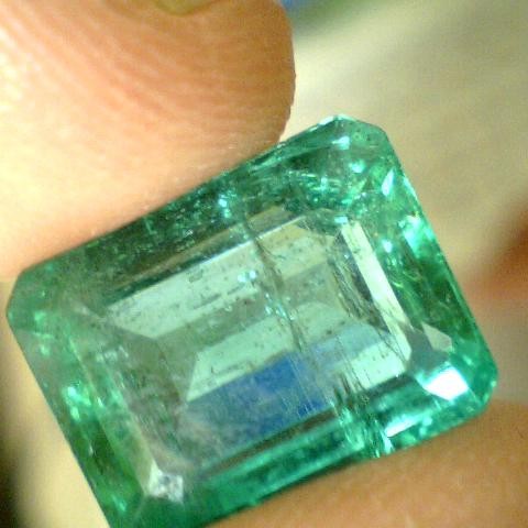 7.04 Ct Top Grade Natural Untreated Zambian Emerald Gemstone 7.04 Ct Top Grade Natural Untreated Zambian Emerald Gemstone