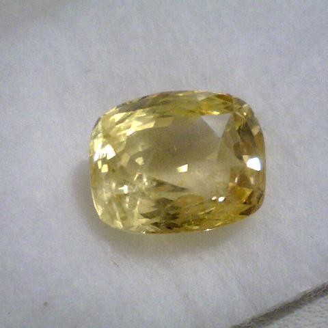 8.40 Carat Unheated Untreated Natural Ceylon Yellow Sapphire 8.40 Carat Unheated Untreated Natural Ceylon Yellow Sapphire