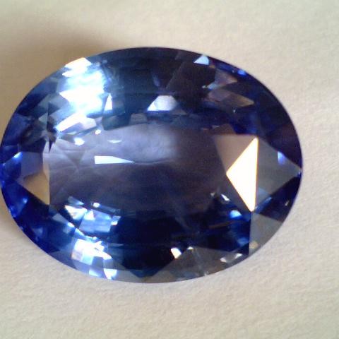 9.5 Ct Untreated Natural Ceylon Blue Sapphire Premium Colour A++ 9.5 Ct Untreated Natural Ceylon Blue Sapphire Premium Colour A++