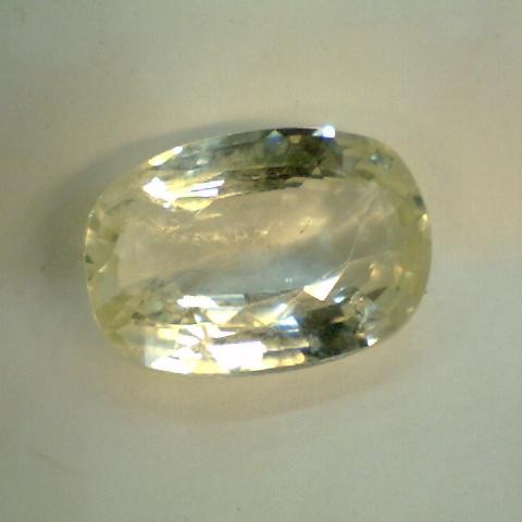 6.85 Carat Natural White Sapphire Unheated Untreated From Ceylon 6.85 Carat Natural White Sapphire Unheated Untreated From Ceylon