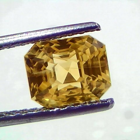 3.22 Ct IGI Certified Unheated Untreated Natural Ceylon Yellow Sapphire AAAAA