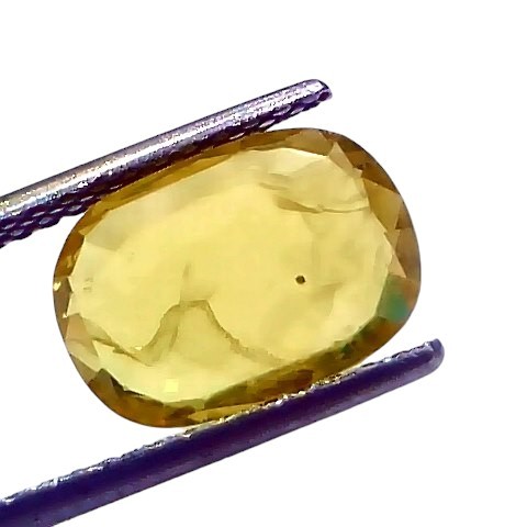 4.43 Ct Natural Yellow Sapphire Pukhraj Jupiter Gemstone (Heated) 4.43 Ct Natural Yellow Sapphire Pukhraj Jupiter Gemstone (Heated)