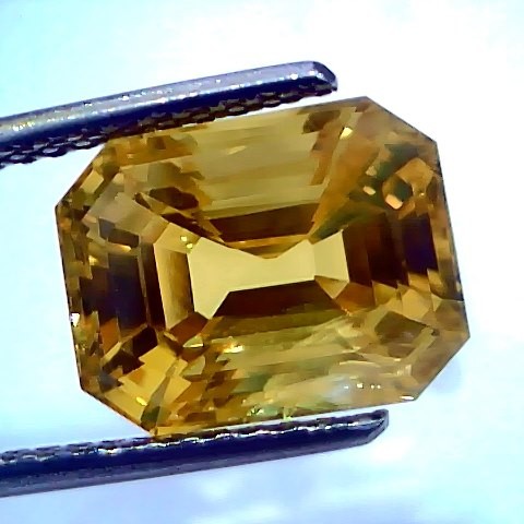 9.23 Ct IGI Certified Unheated Untreated Natural Ceylon Yellow Sapphire AAA